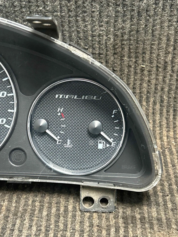 Fits 2004-2008 Chevy Malibu Speedometer (miles n/a) OEM:15234618 Foto 2 de 4