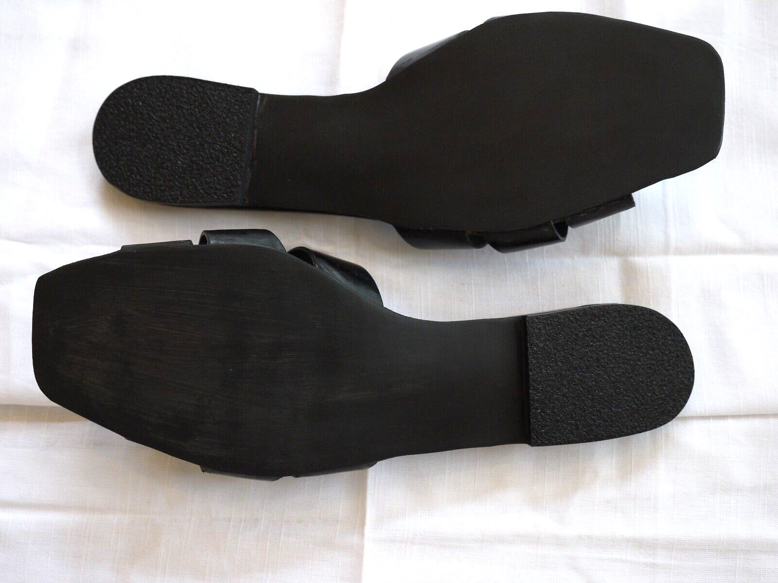 Diapositive brevetto tributo Saint Laurent