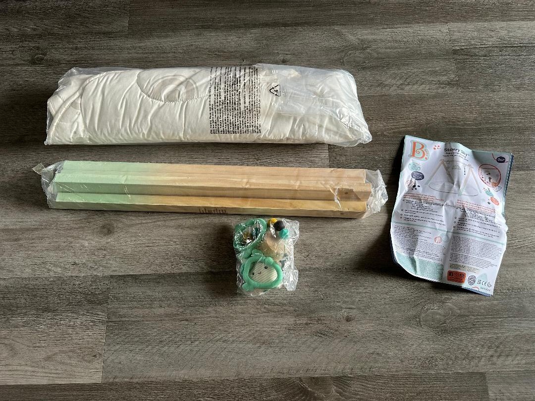 NEW B Toys Baby Wooden Play Gym with Activity Mat