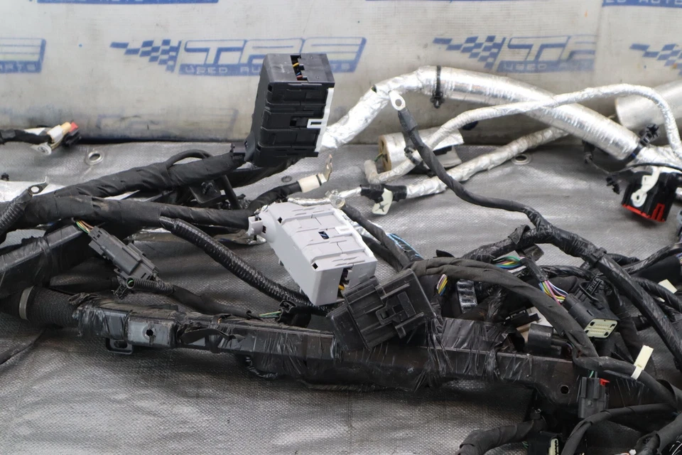 Arnés de cableado Ford Mustang GT 2024 5,0 L OEM PR3T-14290-FALA #1672 Foto 4 de 4