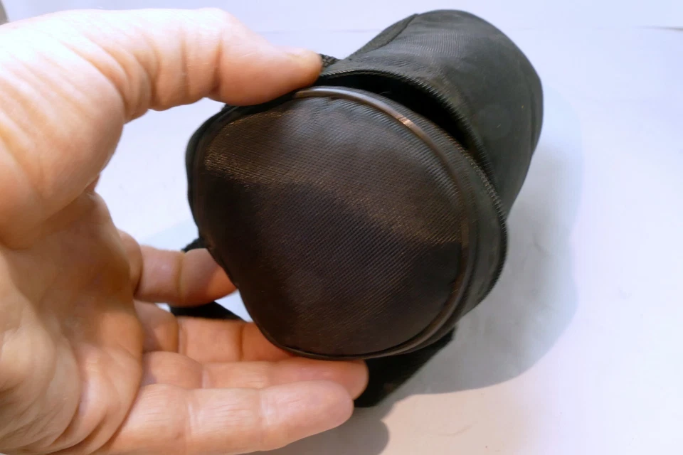 Funda protectora de lente suave para 105 mm f2,8 (se adapta a 55-200 mm 55-250 mm) 3X6" con correa Foto 3 de 4