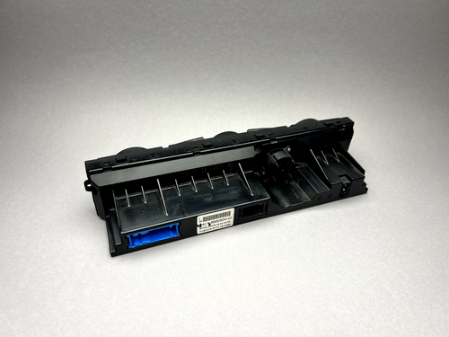 BMW OEM E60 E61 E63 E64 M5 M6 AC Control Unit Automatic Air Conditioning High - Picture 8 of 12