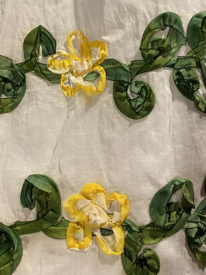 Vestido Halabaloo Niña Talla 5 Blanco Roseta Flores Cinta Tirantes Flor Amarilla Foto 3 de 4