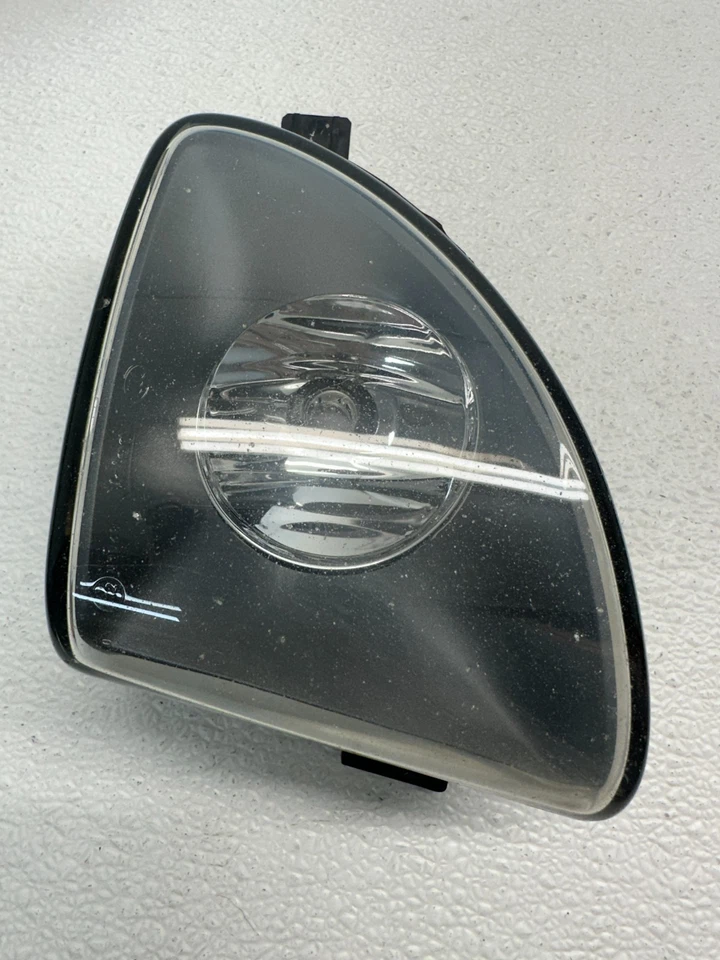 BMW 535I 2011 2013 faro antiniebla del lado derecho del pasajero 89211391 OEM 252209 Foto 2 de 4