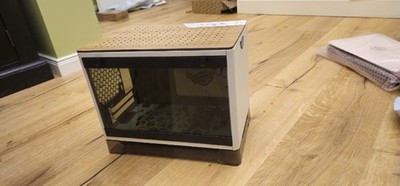 InWin A1 Plus / Prime PC Gehäuse Weiß RGB inkl Ersatzboden,Glas MiniMicro Gehäus