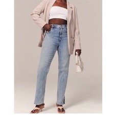 Abercrombie Fitch Curve Love '90s Straight Ultra High Rise Jeans Light Wash 32