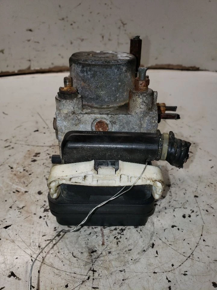 Conjunto de actuador y bomba de freno antibloqueo sedán para 07-11 YARIS 1332112 Foto 3 de 4