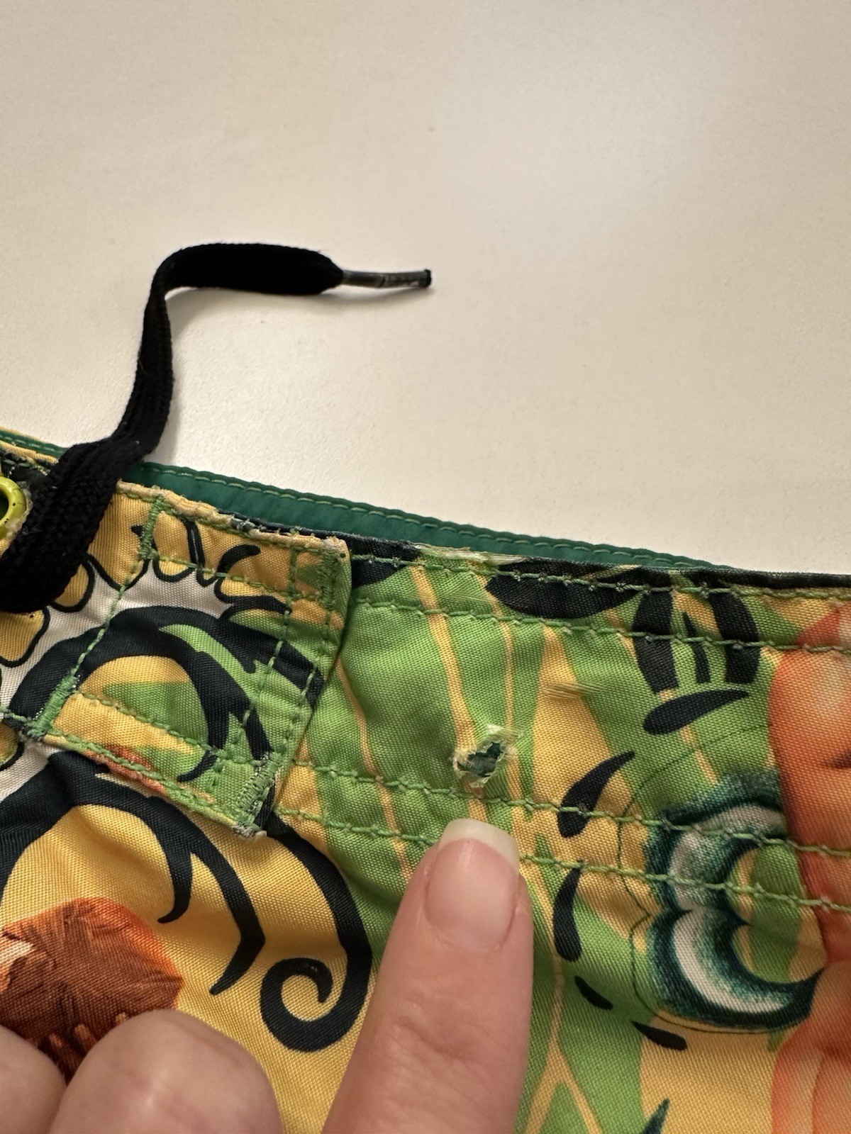 Vintage Board Shorts Men's 38 Reef Surf Bikini Babes Booty Boardies Swim Trunks