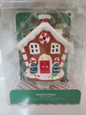 The Christmas Shoppe Gingerbread House Night Light -NEW -2020
