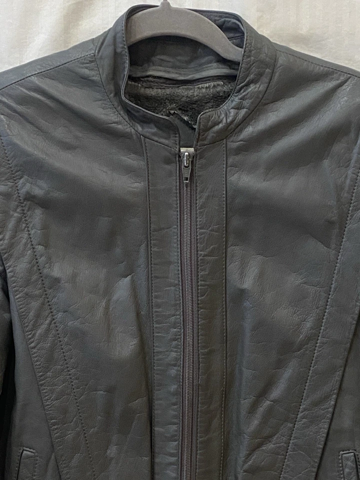 Vintage Bermans women's Leather Moto-Jacket Black Size 14Rg Foto 3 de 4