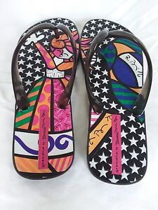 black designer flip flops womens