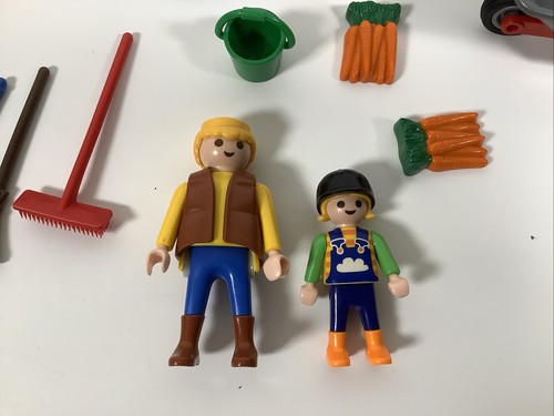 Playmobil 4190 Horse Ranch Lot of Accessories with 2 Figures - Picture 3 of 7