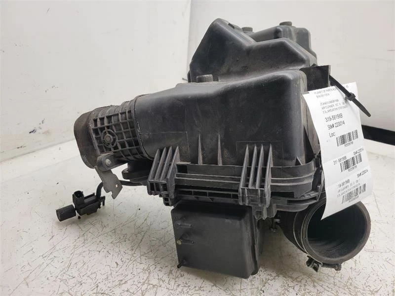 雷克萨斯 RX330 3.3L 升 空气净化器 盒 2004 - 2006 — 第 2/4 张图片