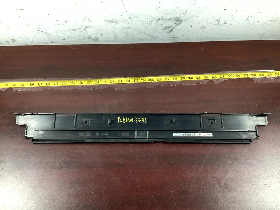 BMW 328I F30 2012-2016 panel de cubierta de sellado del radiador delantero 17117600543 OEM. Foto 2 de 4