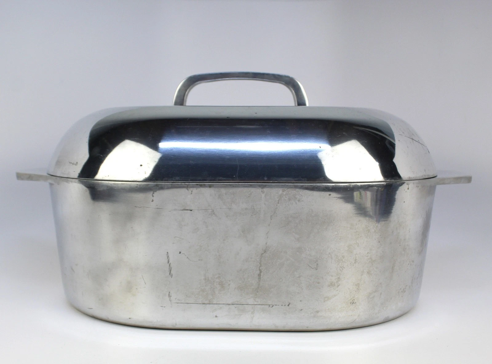 Villaware Villa Classic 13 Qt Aluminum Roaster, Magnalite Dutch Oven Style
Opens in a new window or
