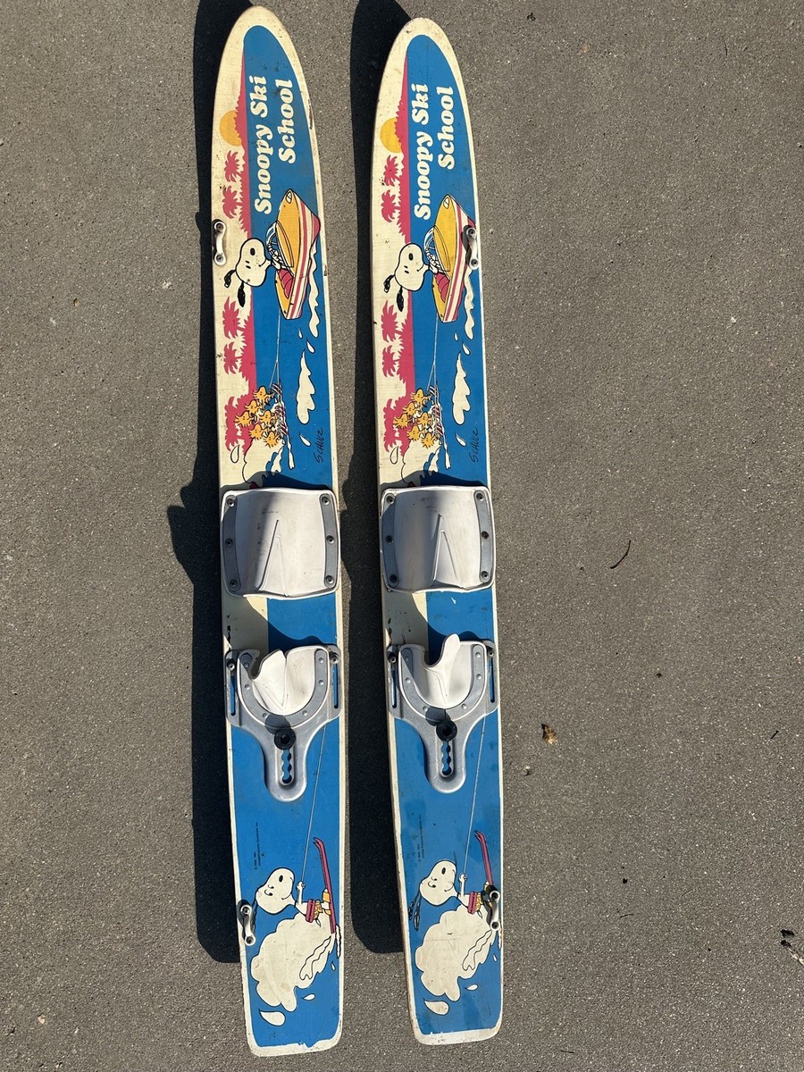Vintage Snoopy Ski School Water Skis Charlie Brown Peanuts 1965
