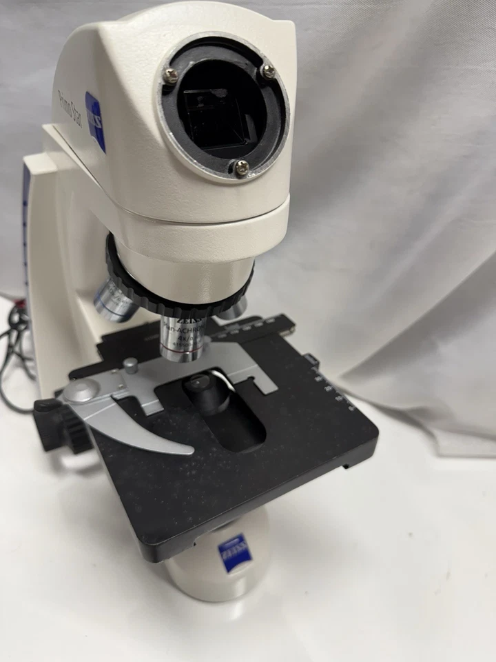 Zeiss Microscope Primo Star with Objectives & 2 eyepiece Plan-Achromat ✨Read - Image 4 of 4