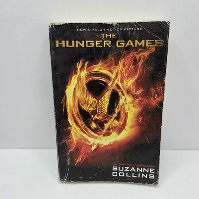 The Hunger Games Suzanne Collins WILL COMBINE POSTAGE First book original