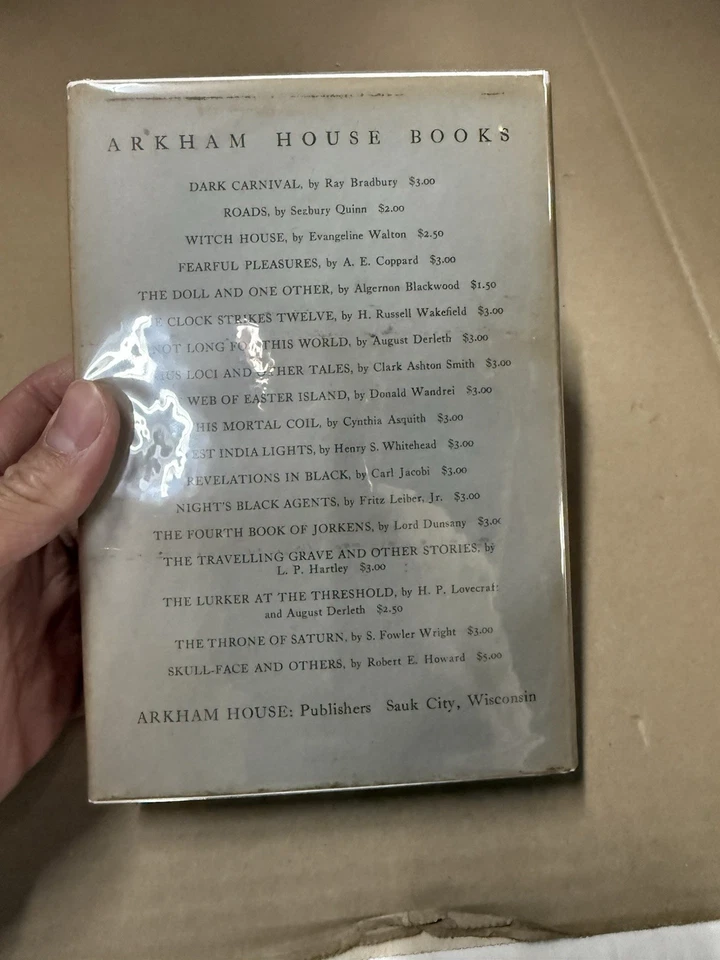SOMETHING ABOUT CATS AND OTHER PIECES - H.P. Lovecraft, 1st Ed ARKHAM HOUSE 1949 - Image 3 of 4