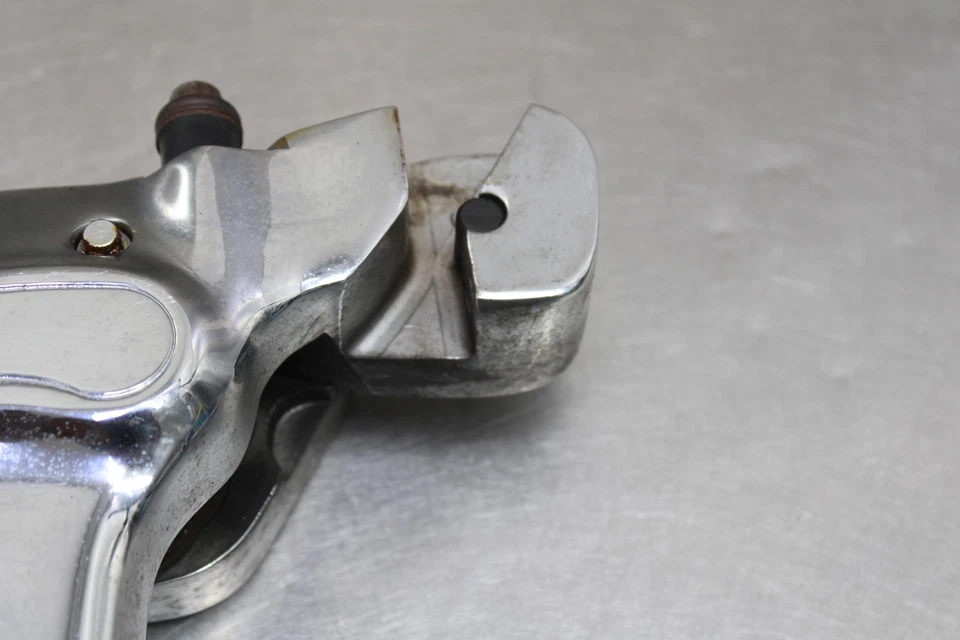 00-06 HARLEY FAT BOY FLSTF EFI  REAR BACK BRAKE CALIPER CHROME Foto 4 de 4