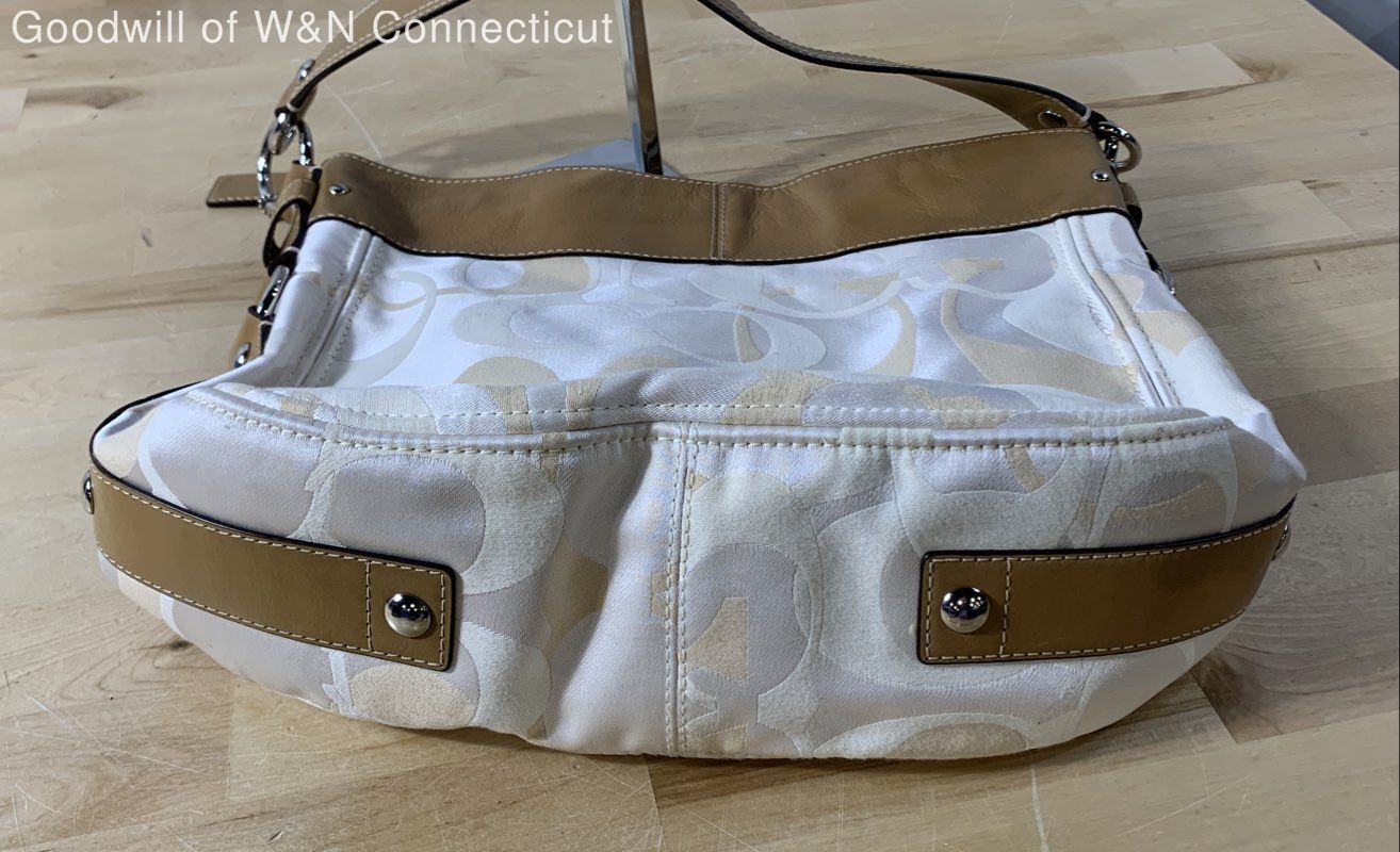 Authenticated Coach Women's Beige Basic - image 7