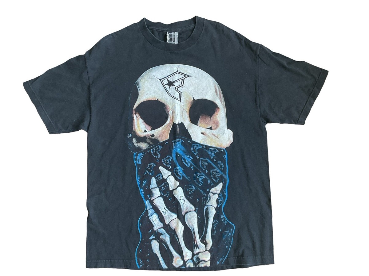 VTG Y2K Famous Stars & Straps Skull Shirt Faded Black Black