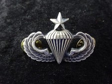 A22-002) Original US Senior Parachute Jump Wing Airborne matt