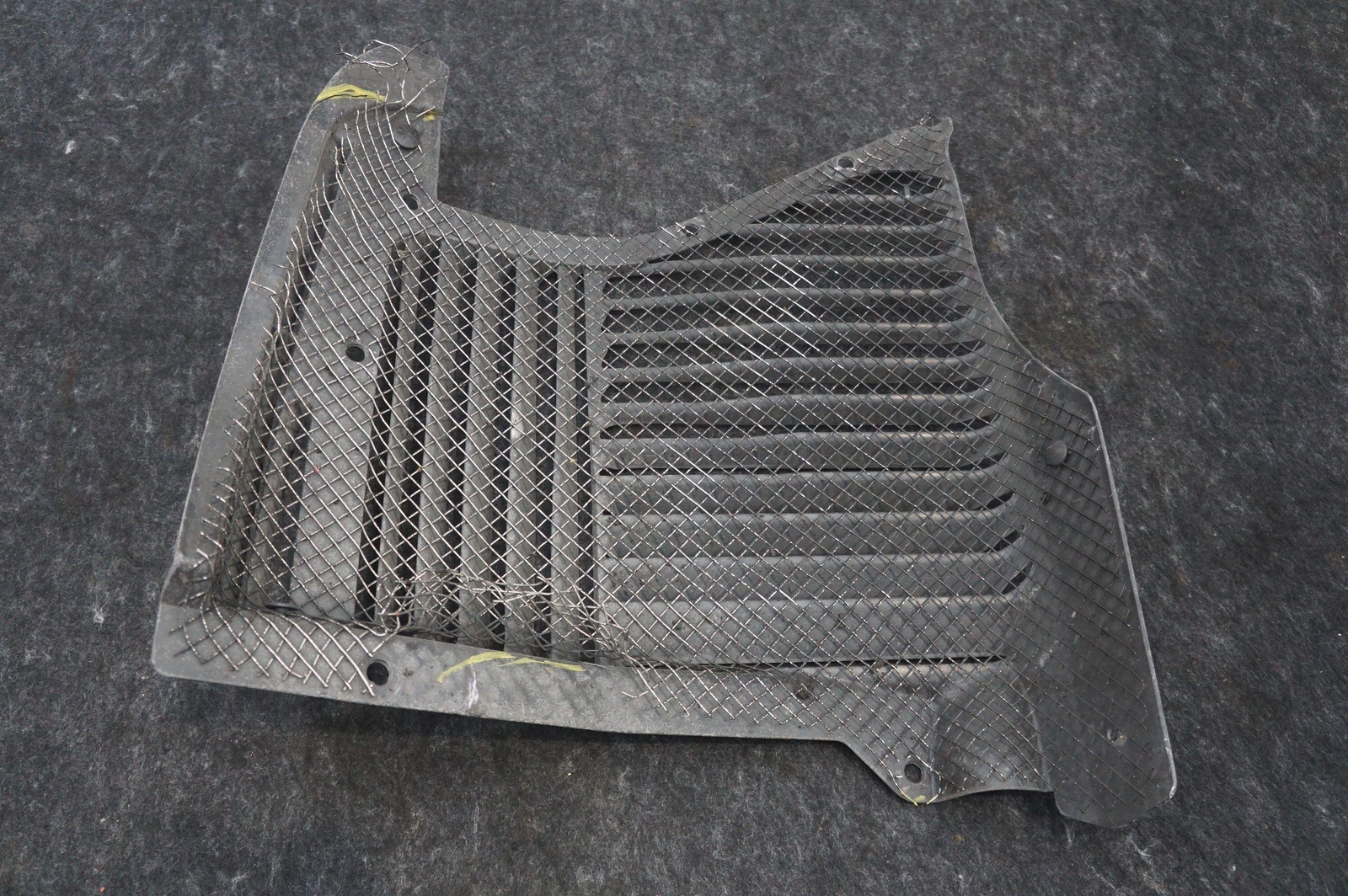Front Right Passenger Wheel Gravel Guard 67256400 Ferrari F430 2004-2009 *Note*