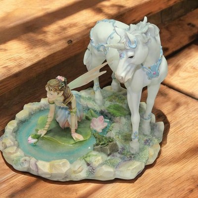 Playful Reflections Faery Glen '06 Munro Enterprise Fairy & Unicorn FGU6801 READ