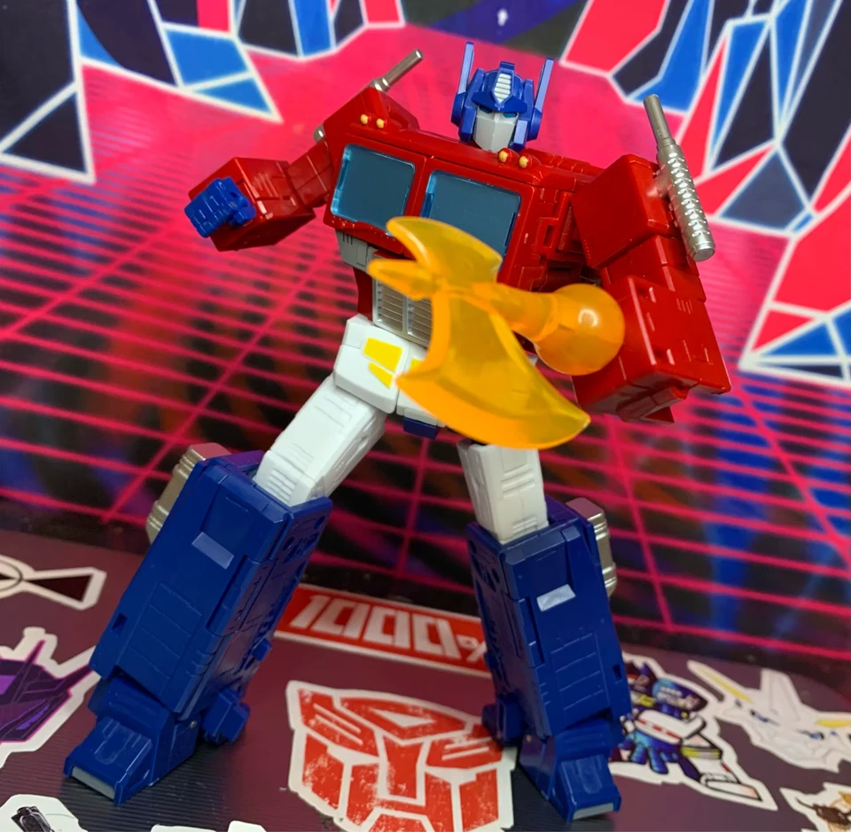 Classic Optimus Prime Action Figure - Image 4 of 4