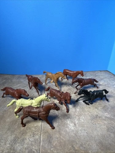 Vintage Marx PlaySet Horses, 1960’s Fort Apache Alamo Blue And Gray