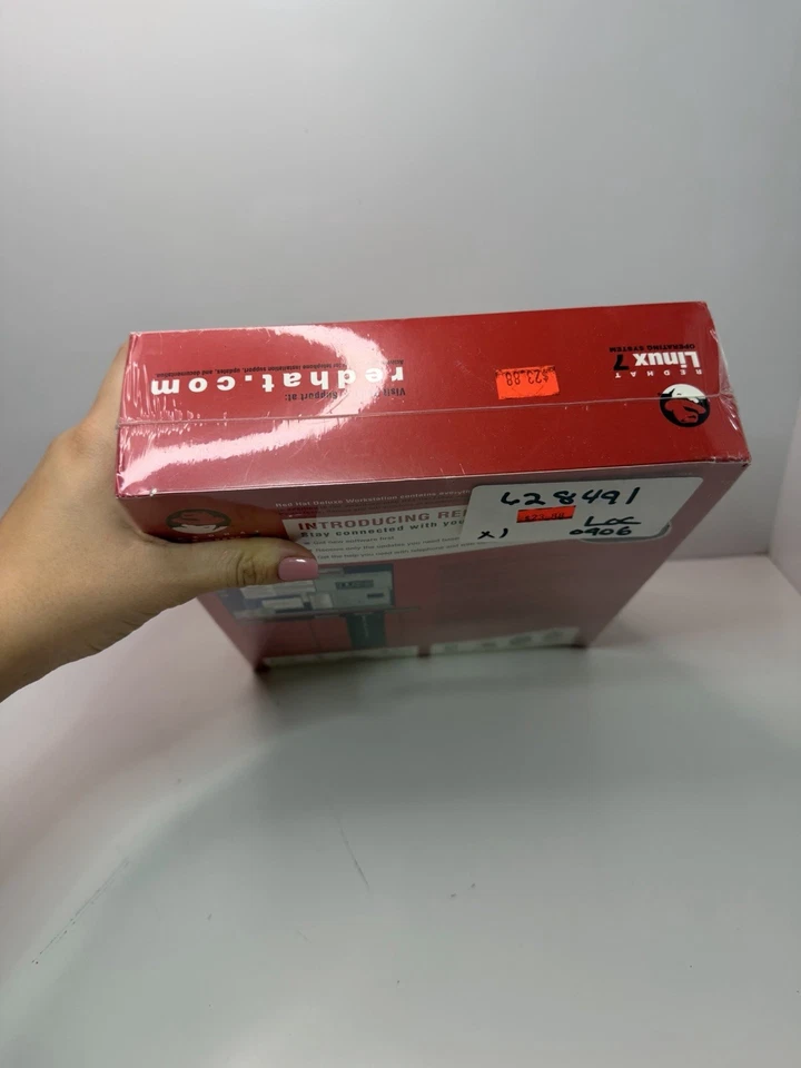 Red Hat Linux 7 Deluxe Workstation – New Sealed Box – Vintage Software - Image 3 of 3