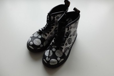 Kinder DM Dr Martens UK 9 Kids EUR 27 US 10C 1460 J schwarz weiß AOP Muster