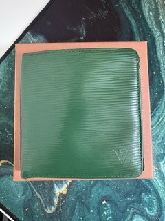 Louis Vuitton Vintage Wallet Marco Green EPI Leather Bifold