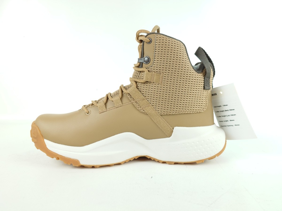 UNDER ARMOUR ベージュ 上下セット UNDER ARMOUR（アンダーアーマー） スポーツウェア ジャージ 上下