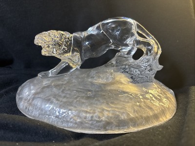 Beautiful French Cristal d'Arques Crystal Crouching Tiger on Frosted Base