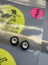 VINTAGE UNIVERSAL HO SCALE SLOT CAR ALUMINUM WHEEL PARTS / USED