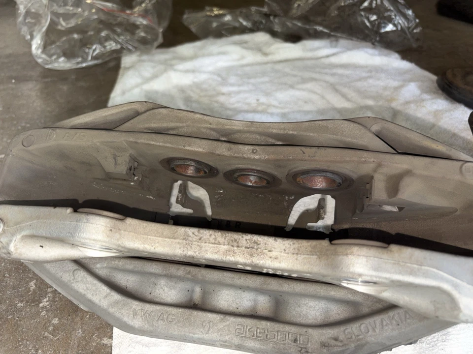 2018-2024 Audi S5 Front Brake Caliper Set LH & RH OEM - Image 4 of 4