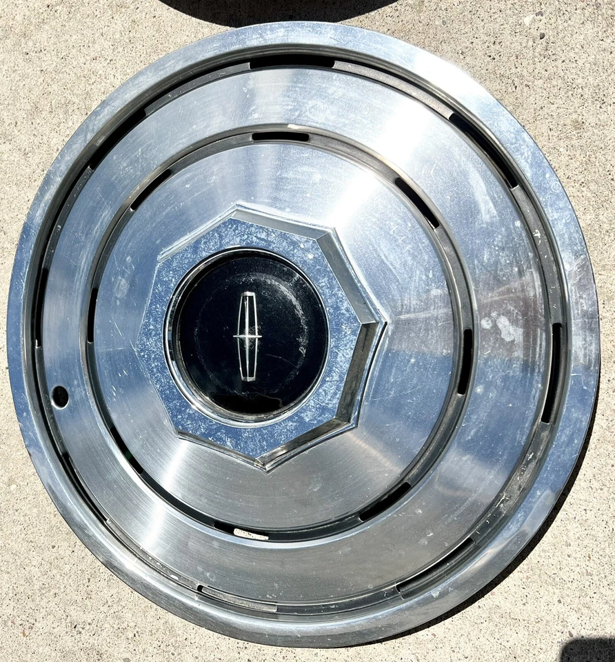 Juego de 4 tapacubos de 15" Lincoln Town Car Mark VI 1980-88 de colección OEM 1980-88 Foto 2 de 4