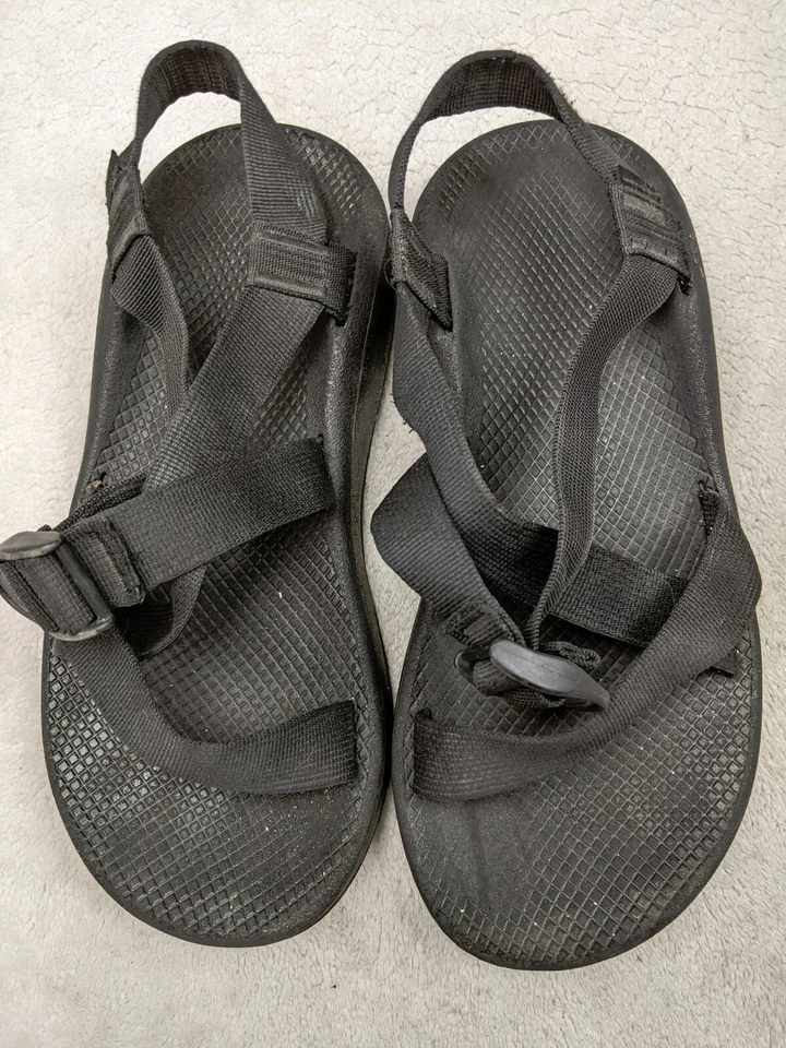 Sandalias Chaco Clásicas Exterior Para Hombres 13 Negras con Tiras Senderismo Agua Vibram Hechas en EE. UU. Foto 2 de 4