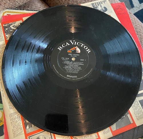 Elvis Presley - Girl Happy - LPM-3338 - Picture 2 of 3