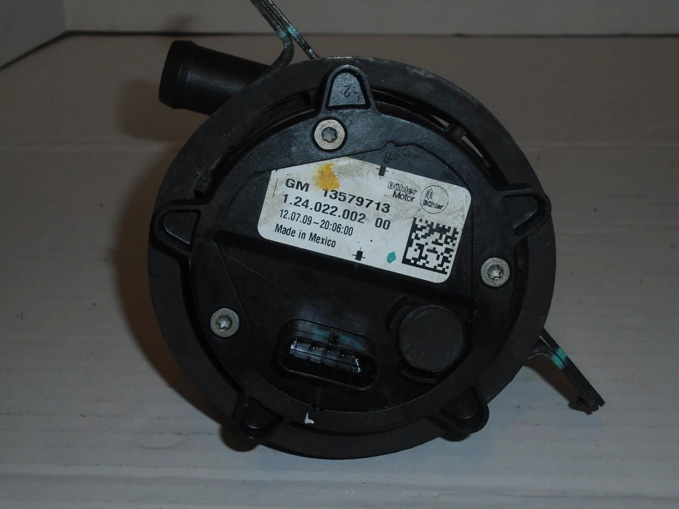 Насос охлаждающей жидкости 2011 2015 Chevrolet VOLT - Изображение 2 из 4