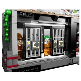 3-5 Day Ship, LEGO Super Heroes Arkham Asylum Breakout (10937)
