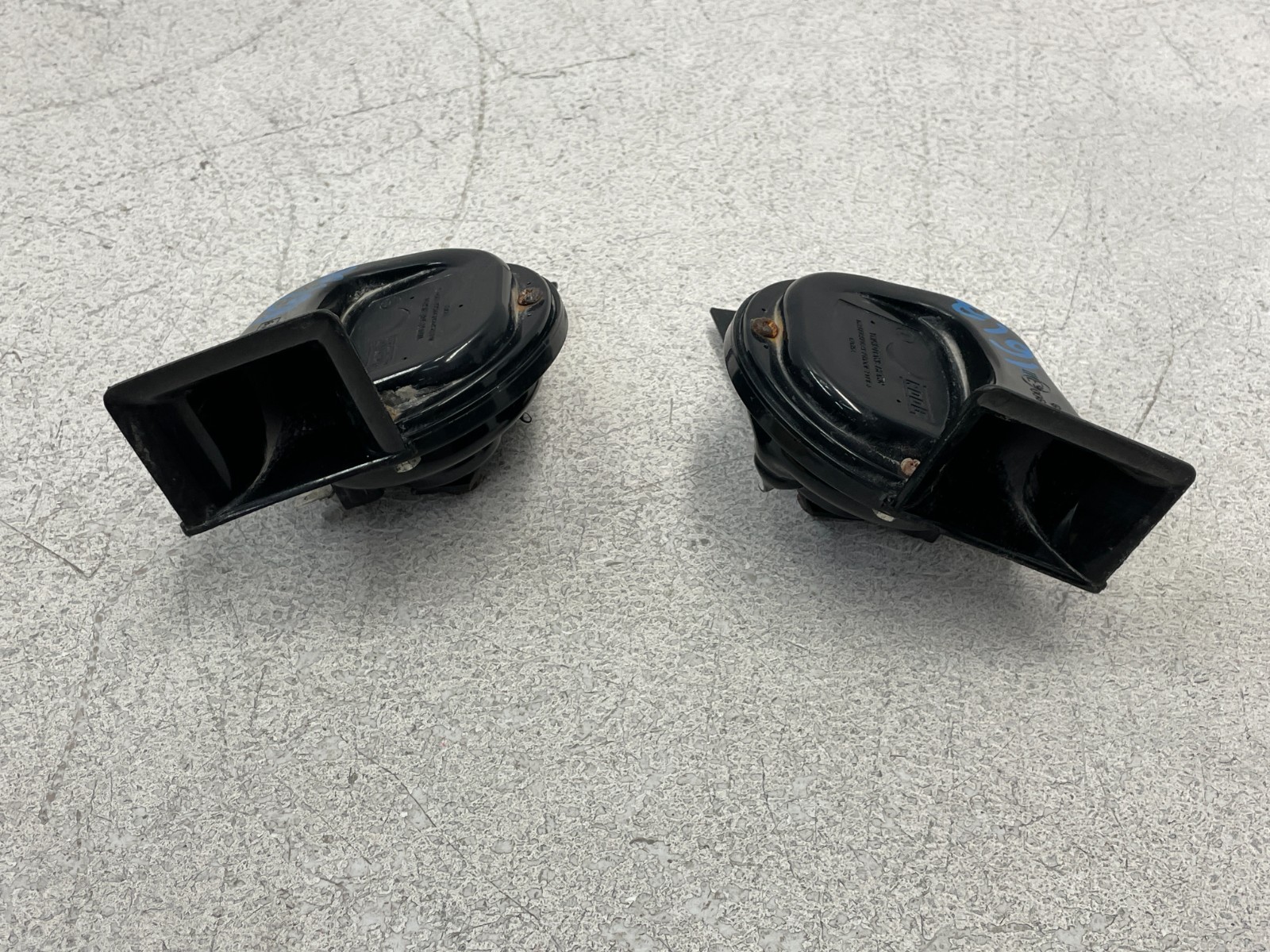 2010-2014 Lotus Evora Alarm Horn Signal Siren Sound Set Pair 1612 OEM