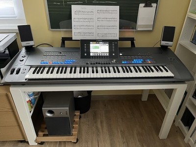 Yamaha Tyros 5 - 76 Tasten Entertainer-Keyboard & Workstation Inkl. Lautsprecher