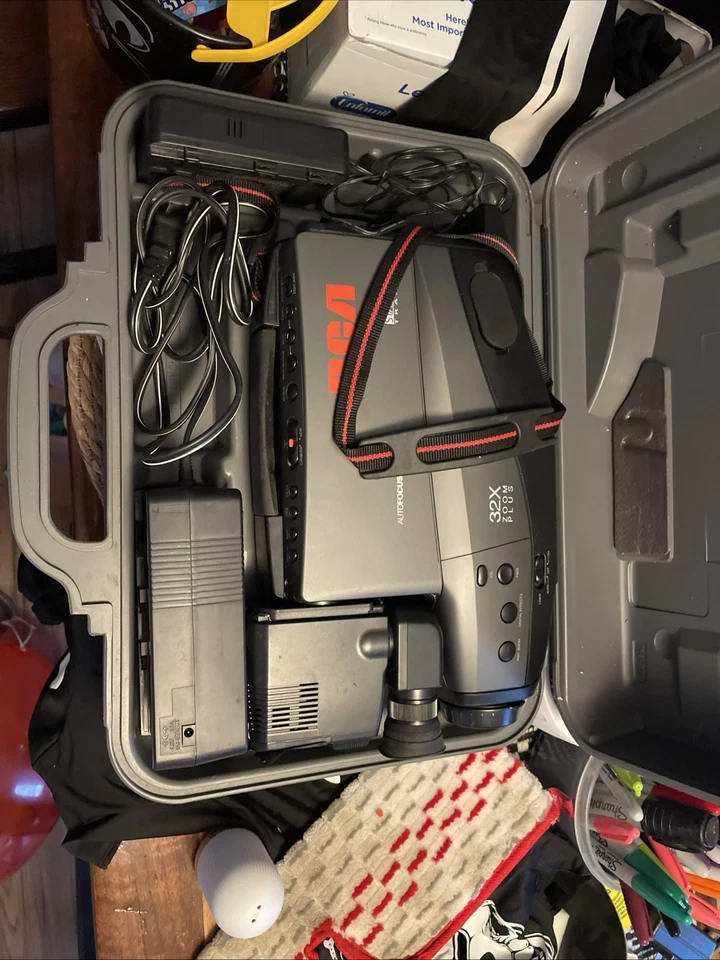 RCA VHS Camcorder with Hard Shell Case Vintage Rare, Tested Working - Image 2 of 3