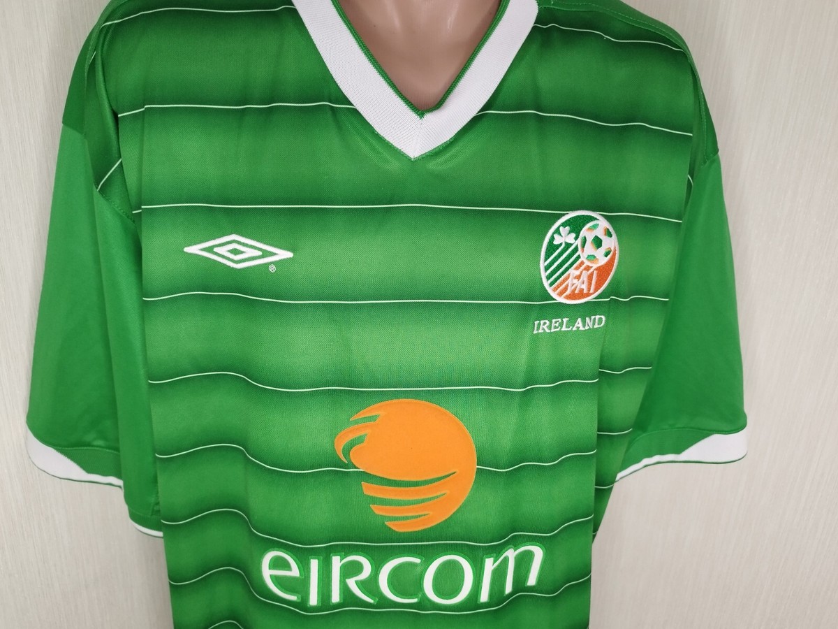 Republic of Ireland football jersey home shirt vintage 2003/2004