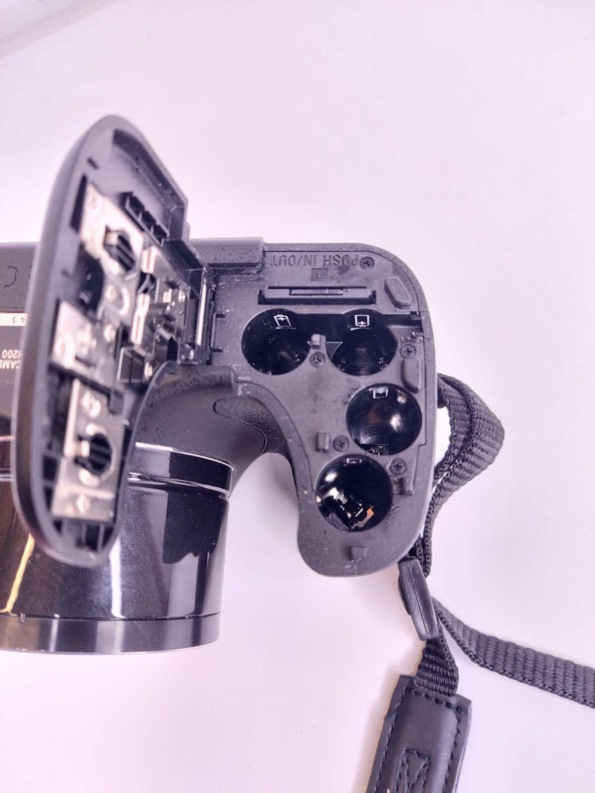 Sony Cybershot DSC H200 Camera + 2 Gb Memory Card eBay