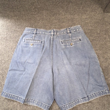 Vintage BUGLE BOY Mens Denim Jean SHORTS 38x7 Pleated Front Casual Summertime