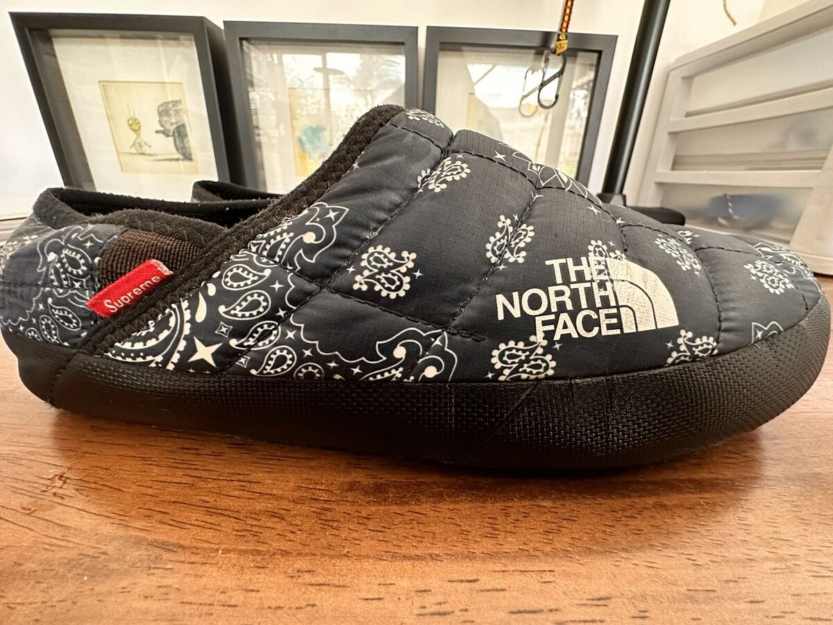 SUPREME × THE NORTH FACE BANDANA TRACTION MULE Men's Shoes SUPREME × THE NORTH FACE BANDANA TRACTION MULE Men's Shoes